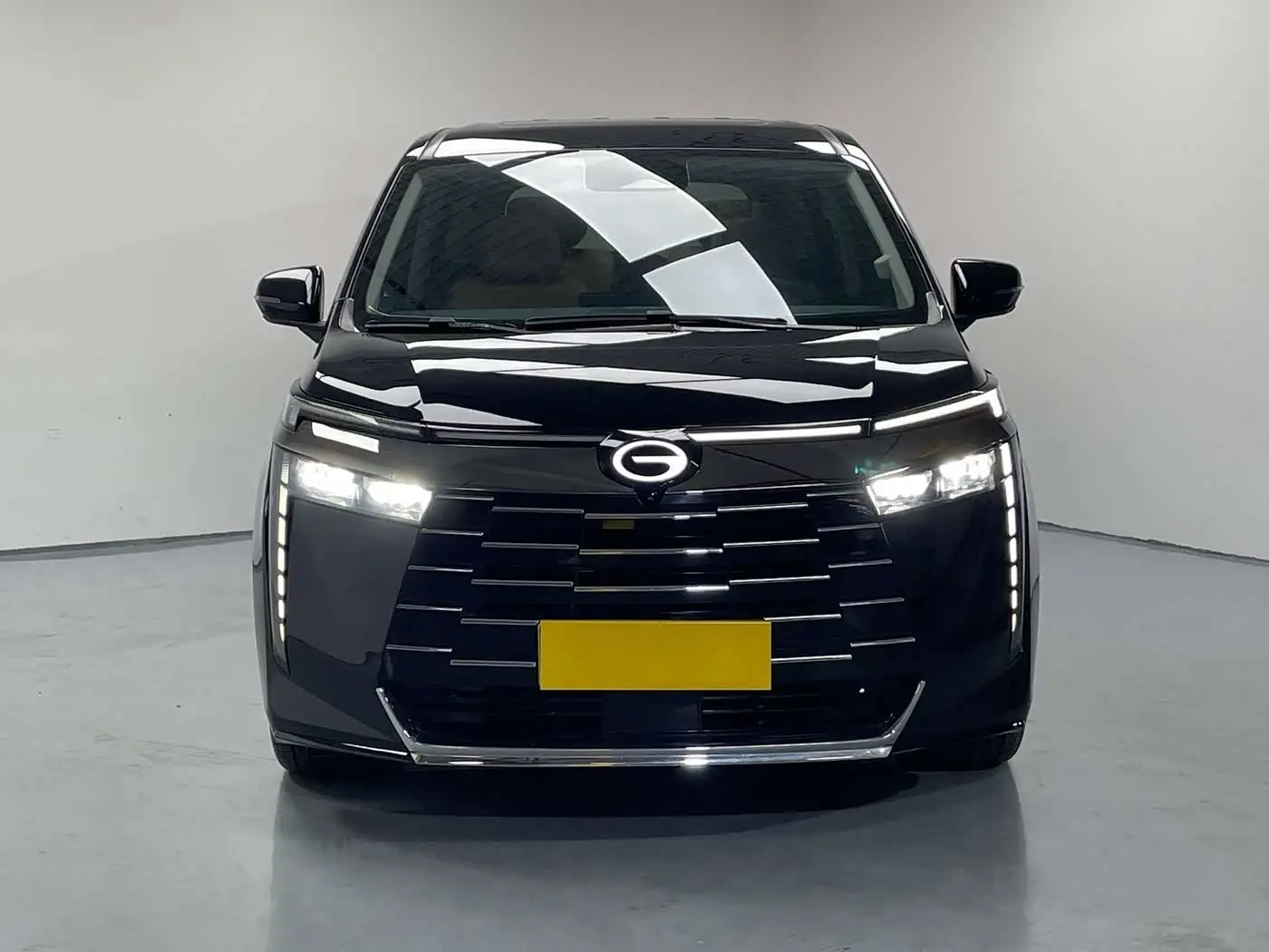 GAC Trumpchi Trumpchi E8 NEV 2024 — Şəkil 2/20