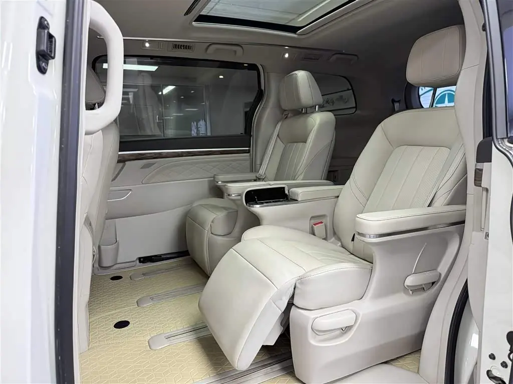 GAC Trumpchi Trumpchi M8 2019 — Фото 10/20