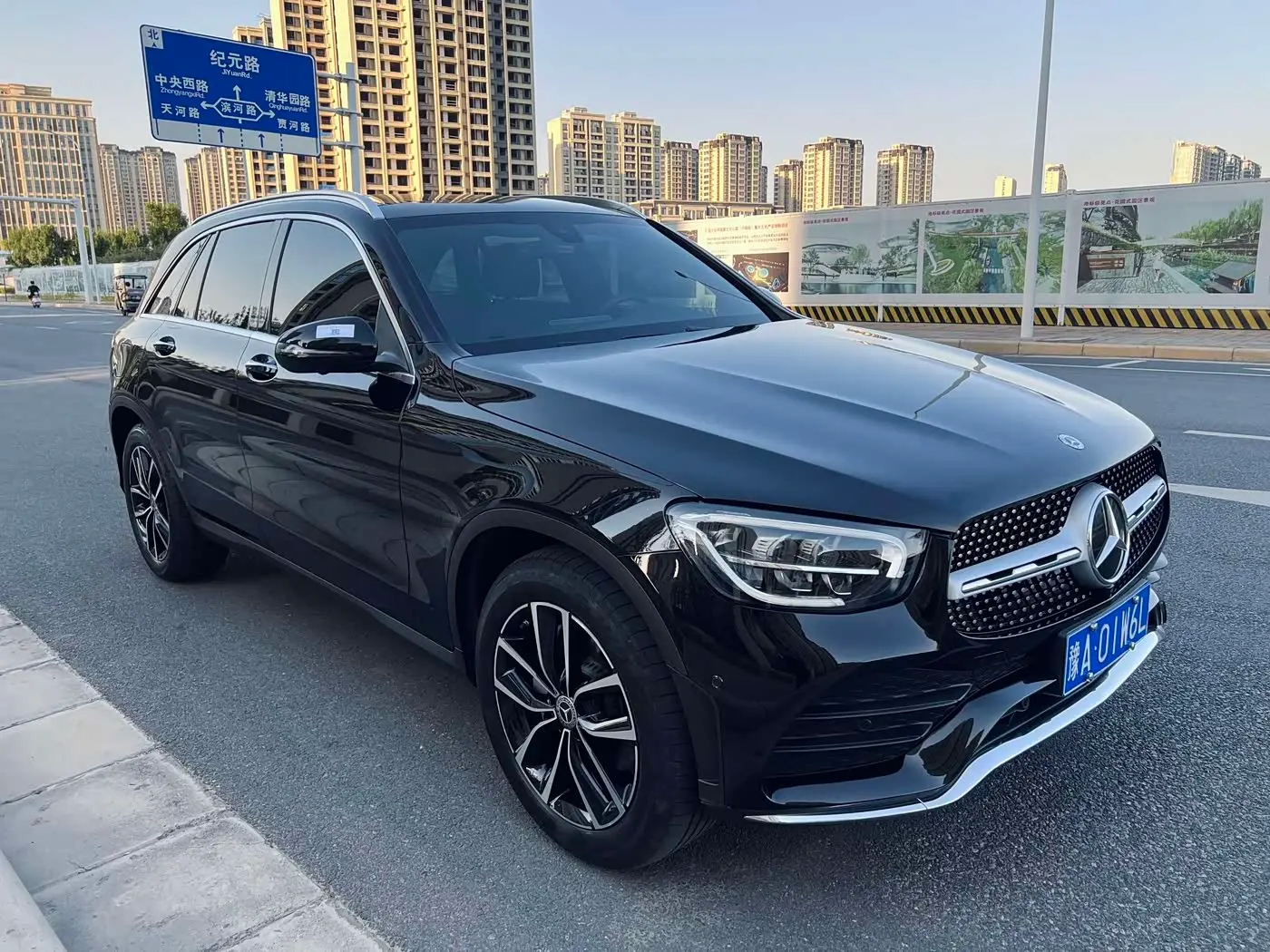 Mercedes-Benz GLC 2022 — Photo 3/16