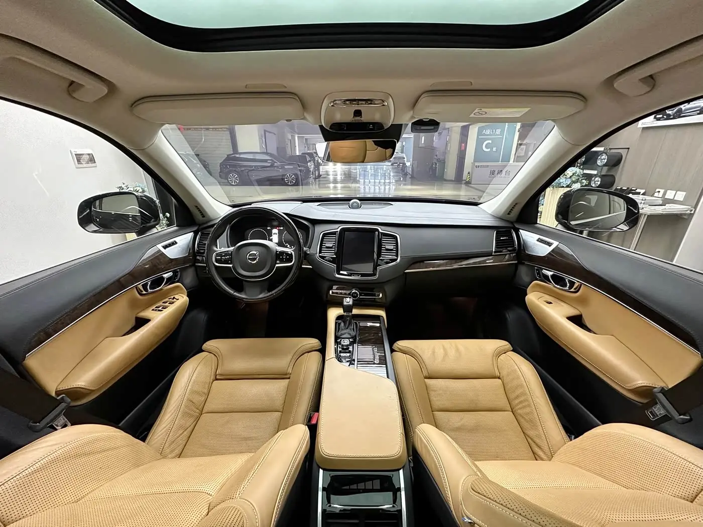 Volvo XC90 2016 — Şəkil 9/20