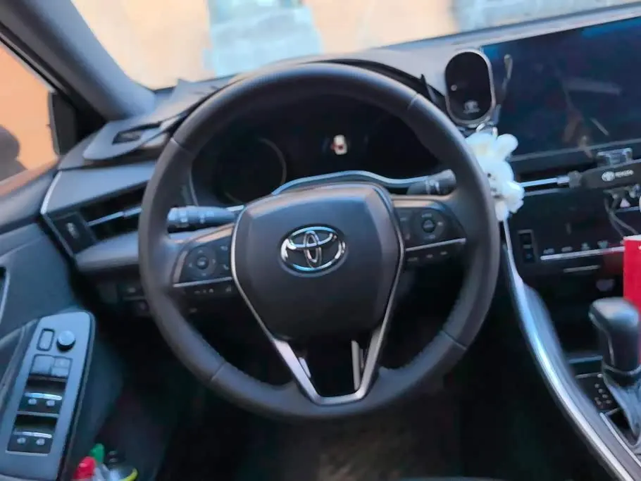Toyota Avalon 2023 — Şəkil 15/16