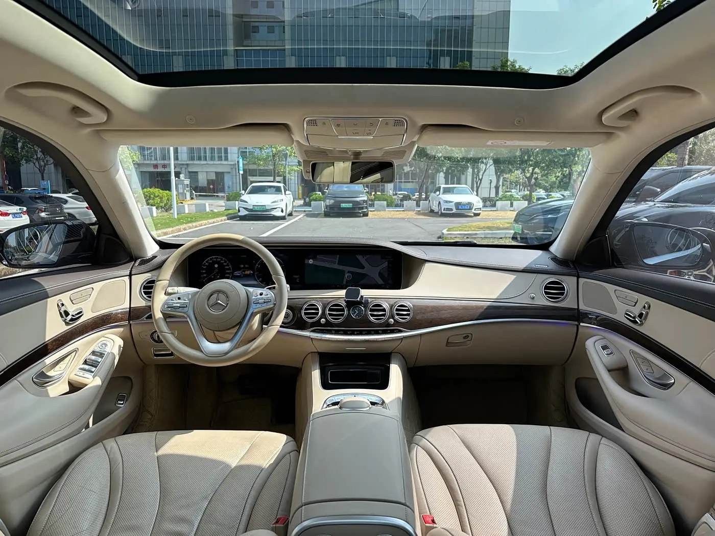 Mercedes-Benz S-Class 2020 — Photo 7/16