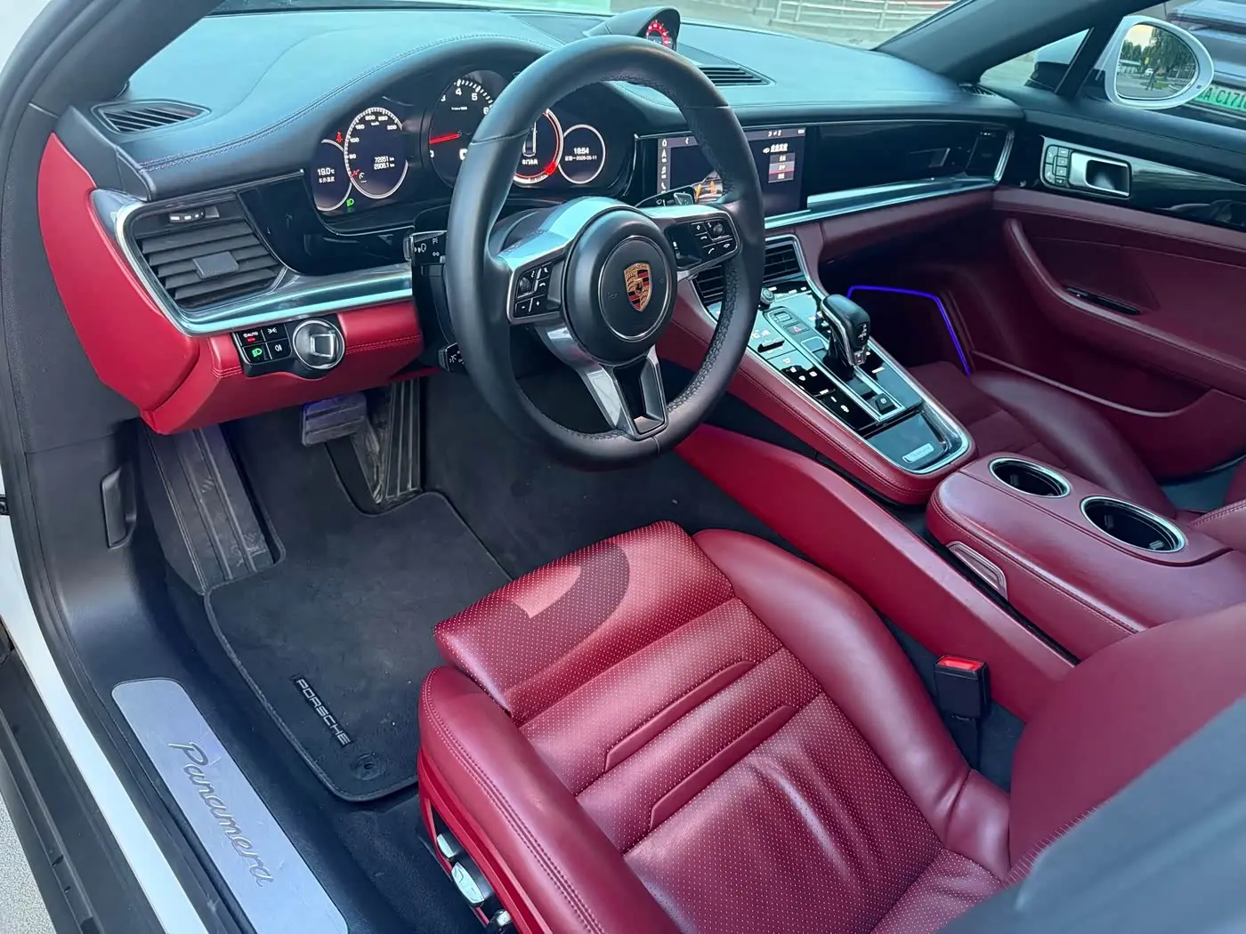 Porsche Panamera 2019 — Şəkil 9/19