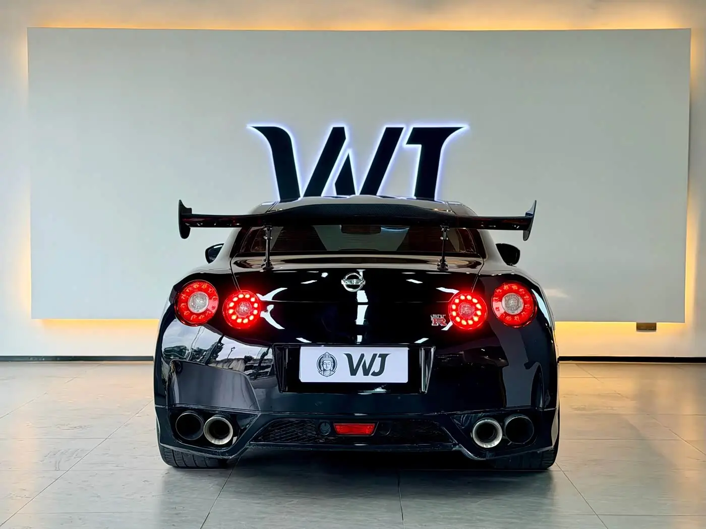 Nissan GT-R 2010 — Photo 5/18