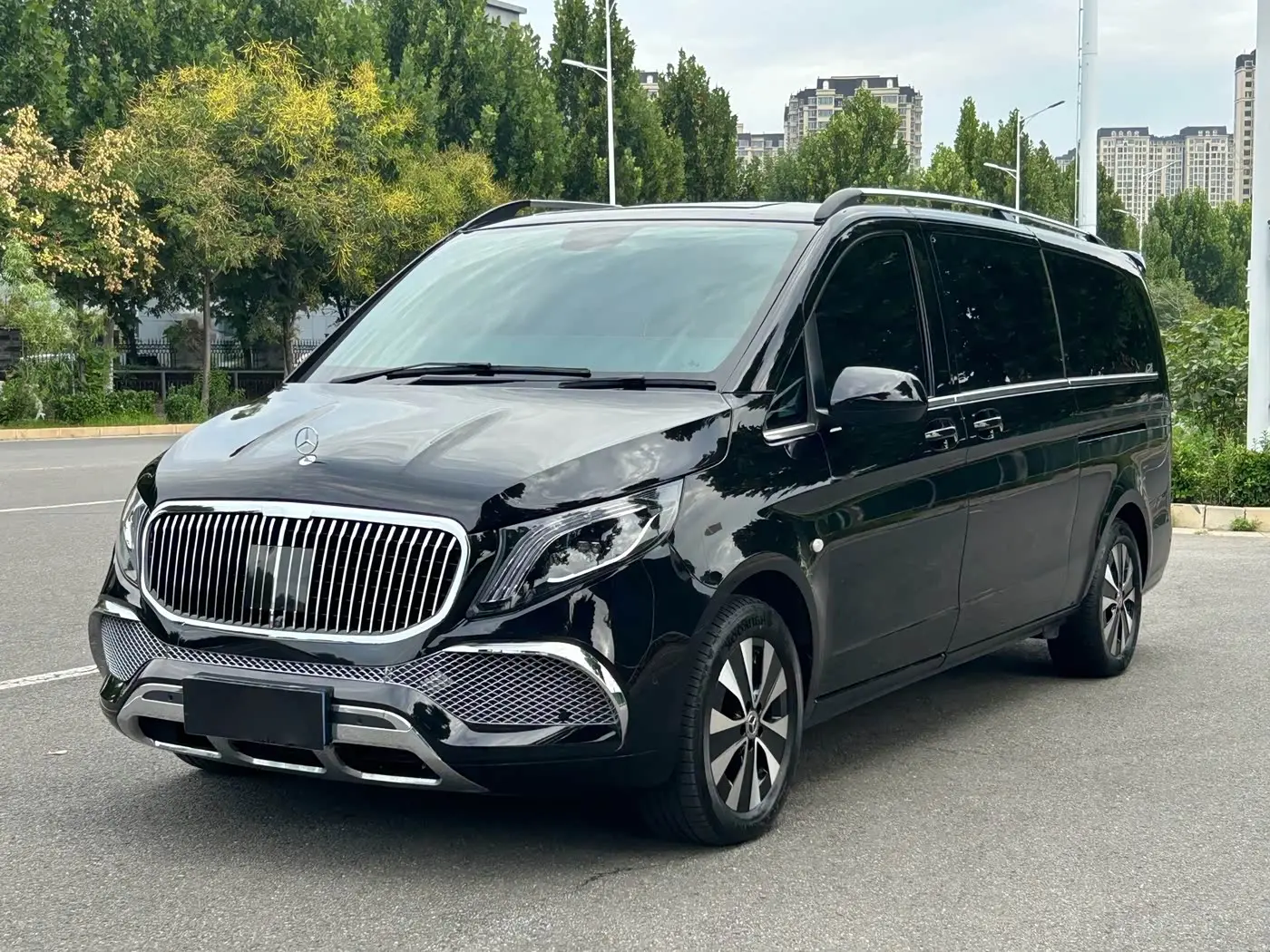 Mercedes-Benz Vito 2023 — Photo 1/20