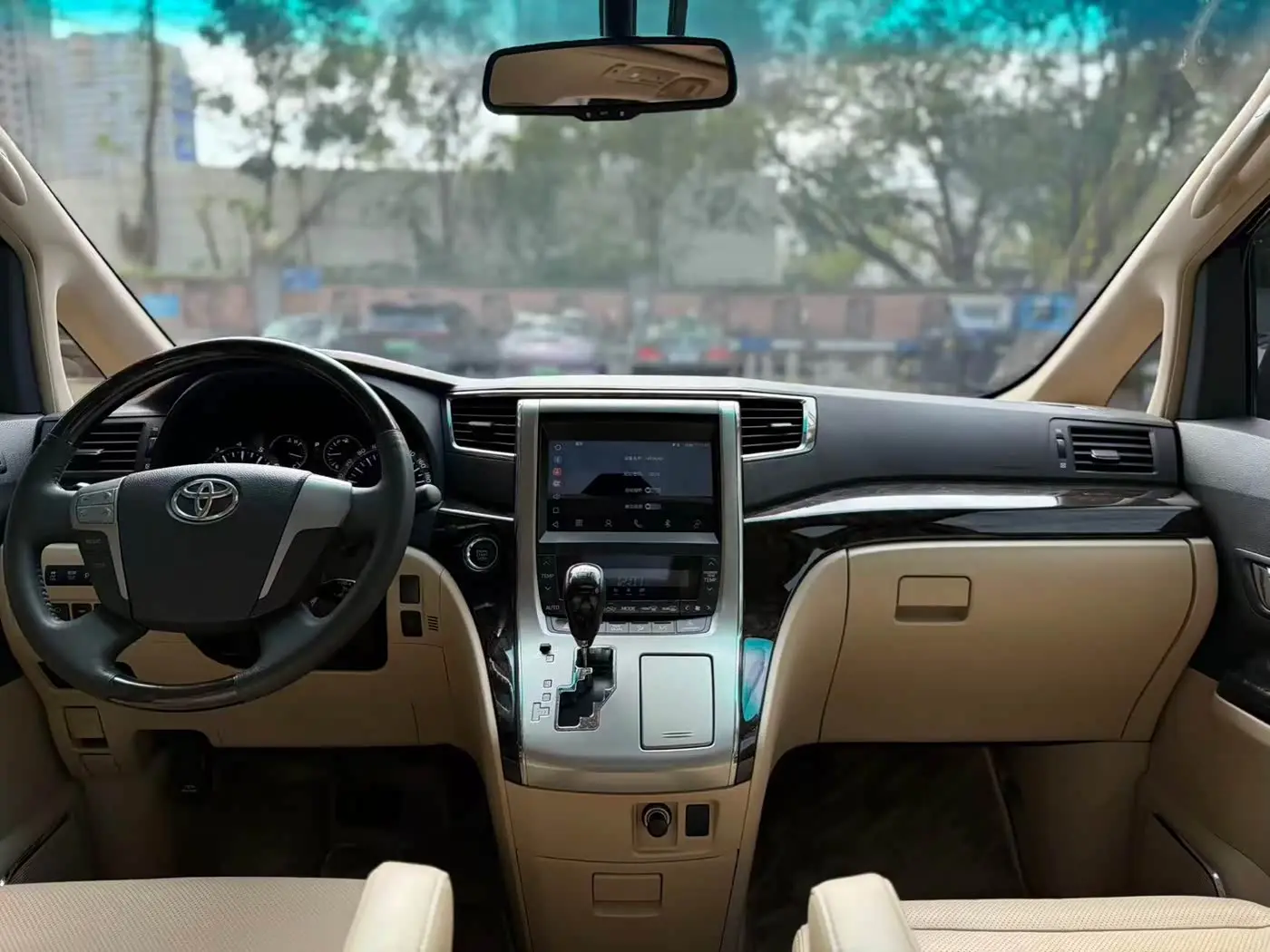 Toyota Alphard 2015 — Şəkil 5/20