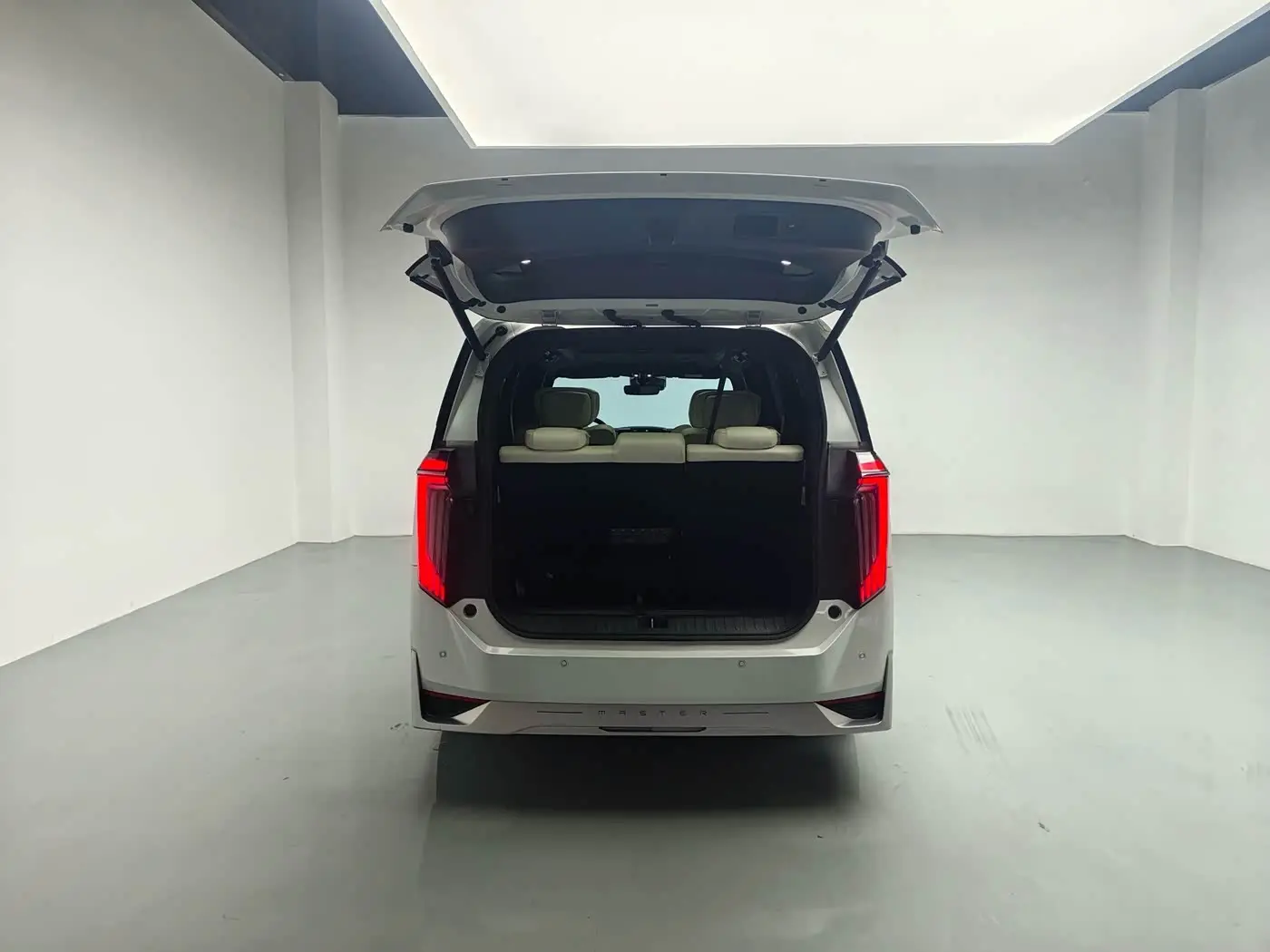GAC Trumpchi Trumpchi M8 2024 — Photo 13/16