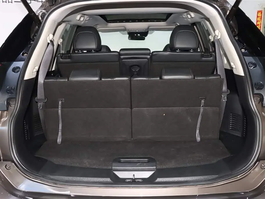 Nissan X-Trail 2021 — Photo 18/20