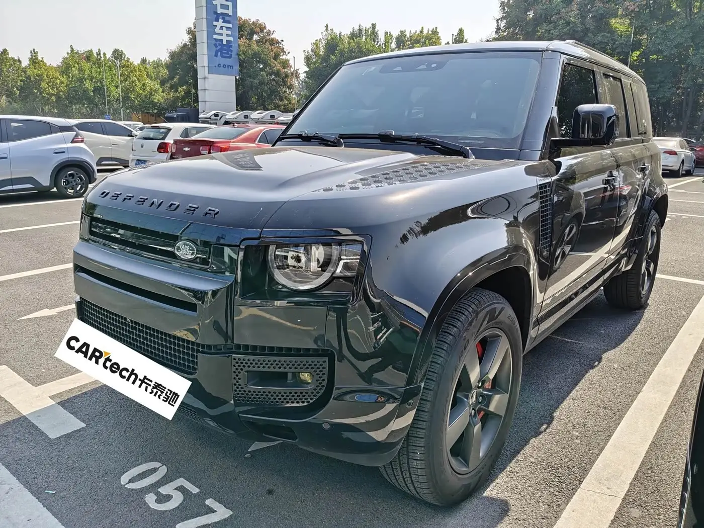 Land Rover Defender, 2024
