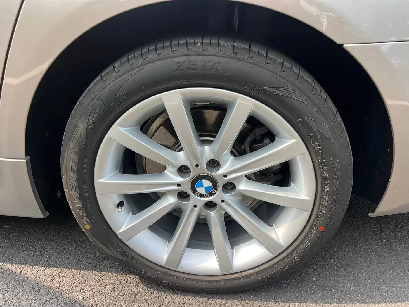 BMW 5 Series 2014 — Photo 16/19