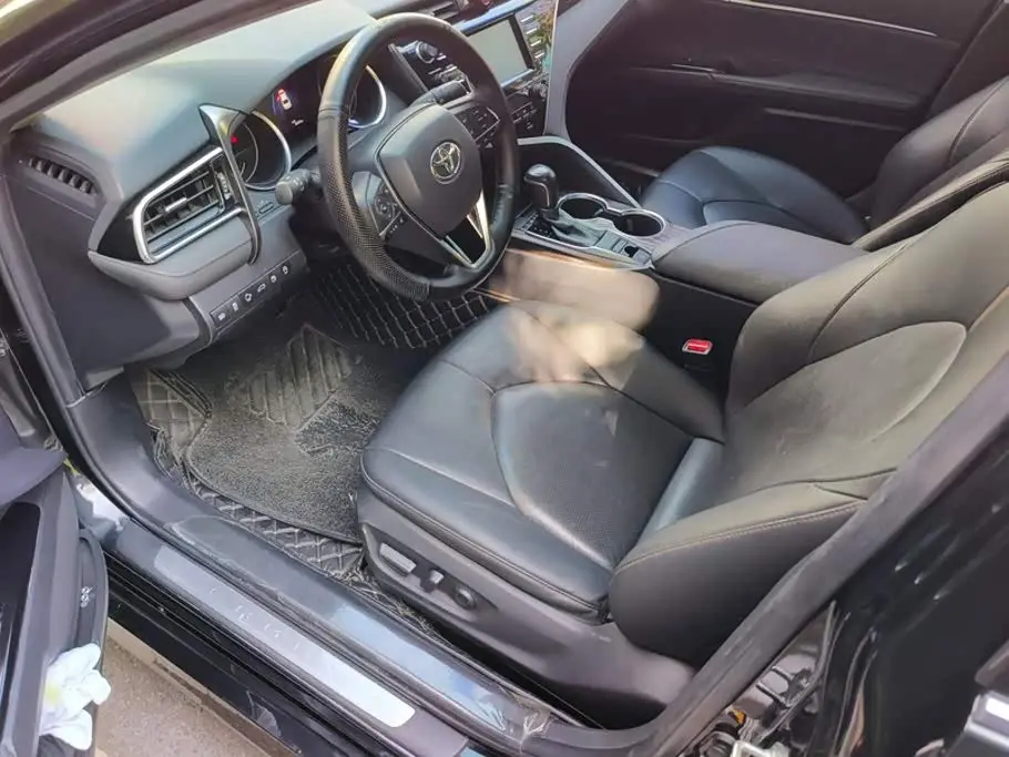Toyota Camry 2018 — Фото 9/16