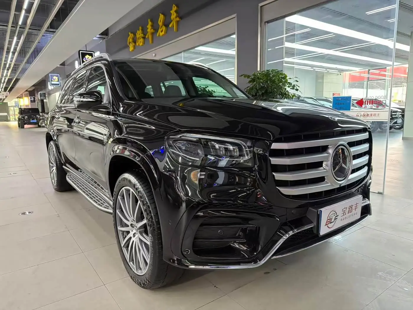 Mercedes-Benz GLS 2024 — Фото 3/20