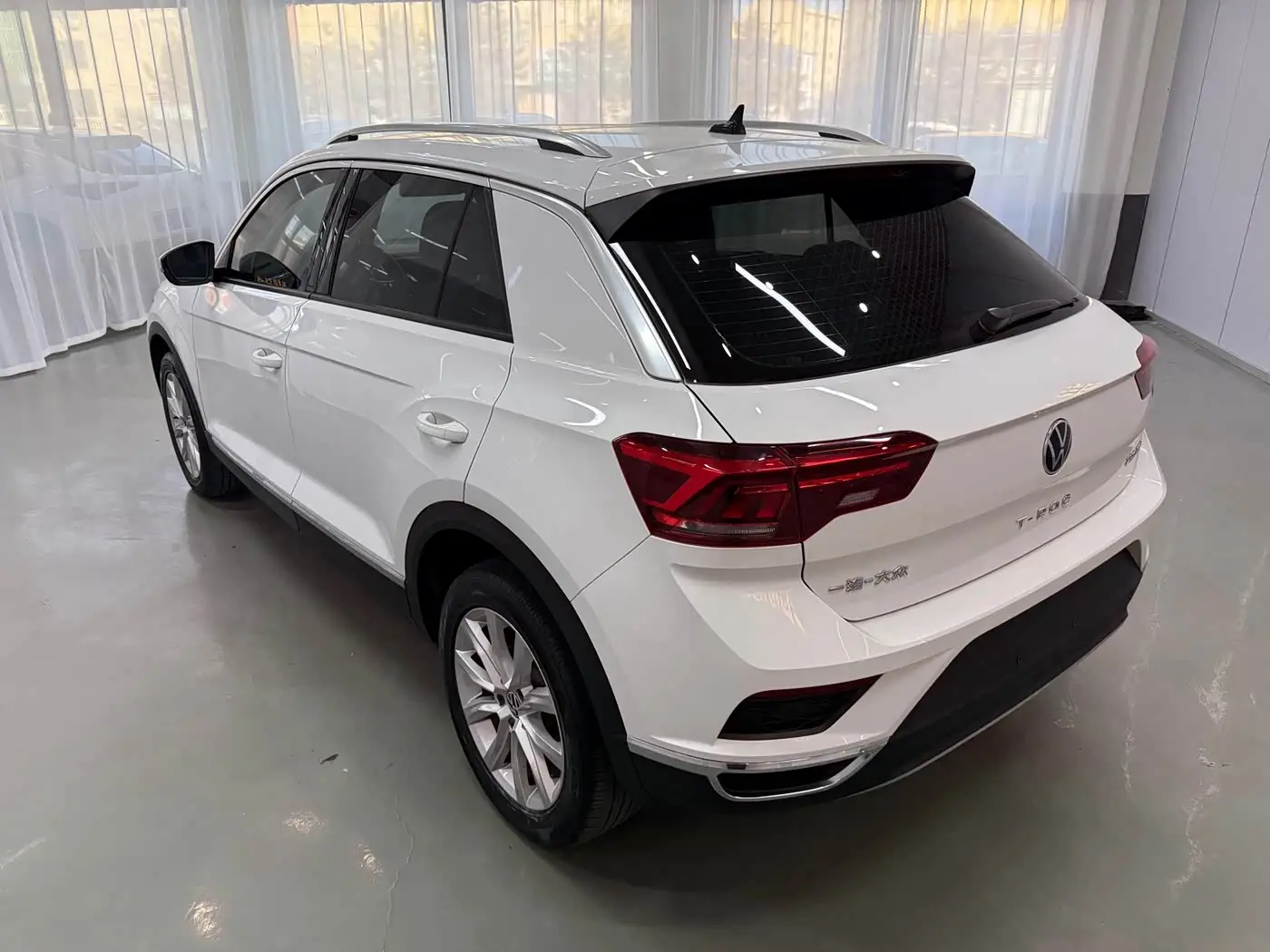 Volkswagen T-ROC 2022 — Şəkil 5/18