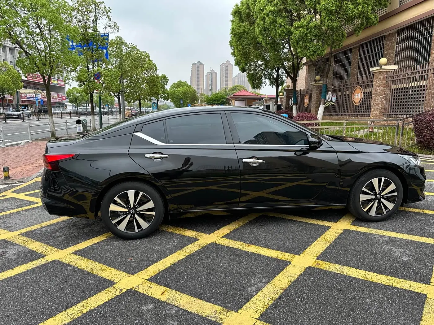 Nissan Teana 2023 — Şəkil 6/15