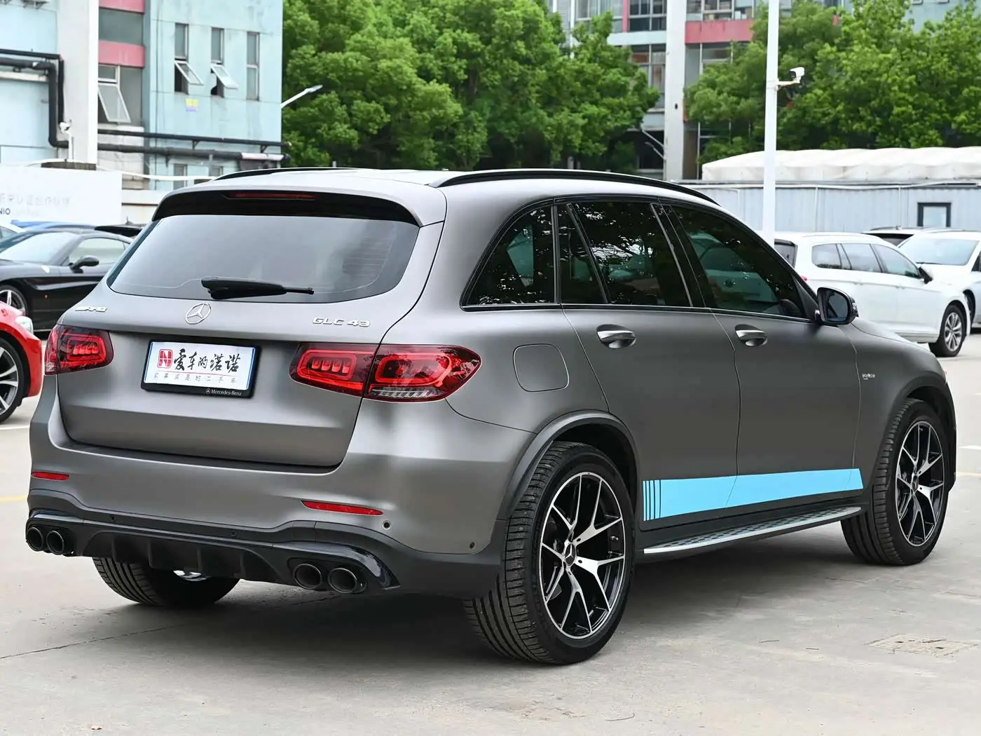 Mercedes-Benz GLC AMG 2022 — Photo 7/20