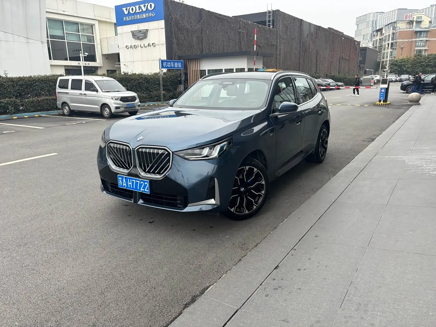 BMW X3 2025 — Photo 1/9