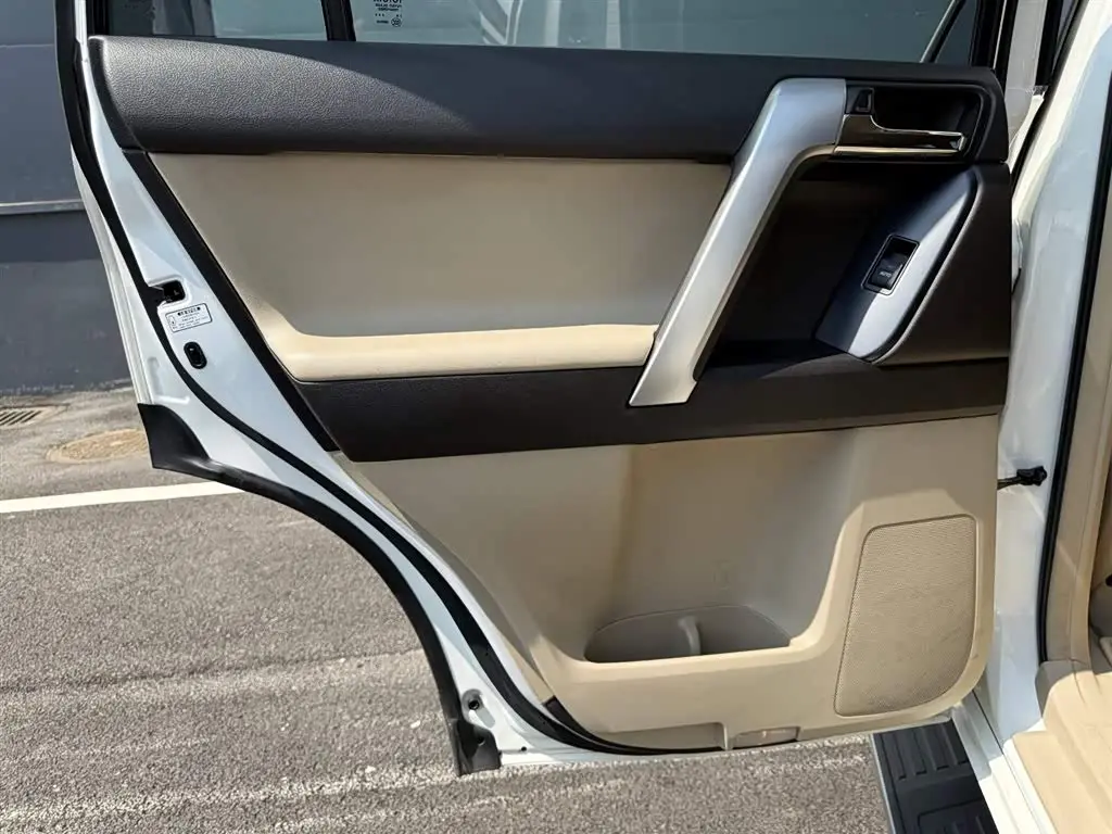 Toyota Prado 2013 — Şəkil 16/20