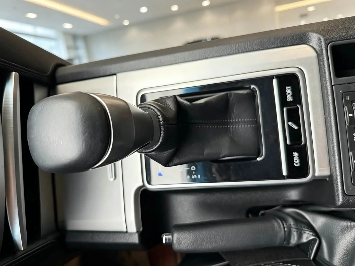 Toyota Prado 2019 — Şəkil 14/17