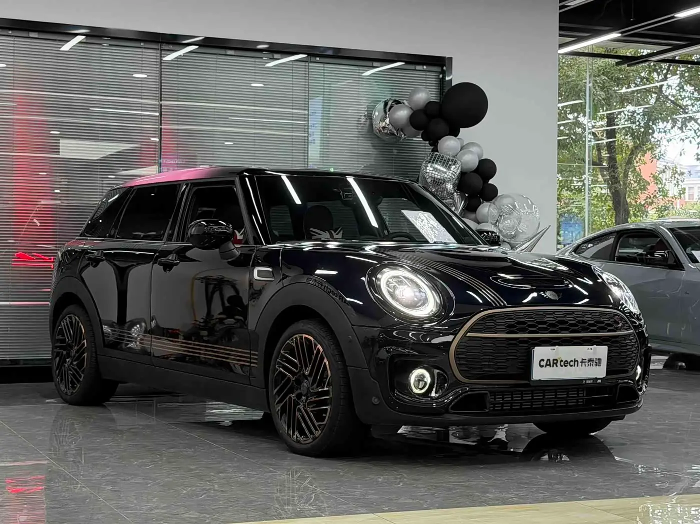 MINI CLUBMAN 2024 — Photo 3/15
