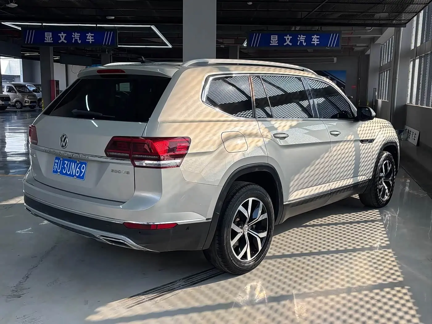 Volkswagen Teramont 2017 — Şəkil 15/15