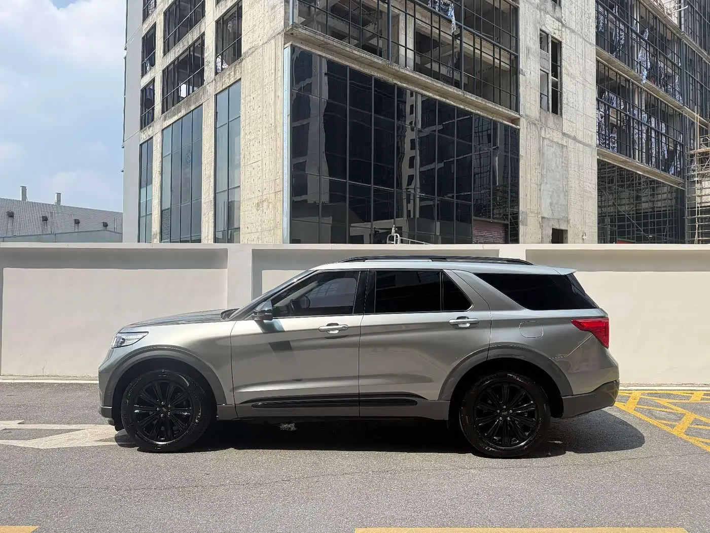 Ford Explorer 2020 — Şəkil 3/20