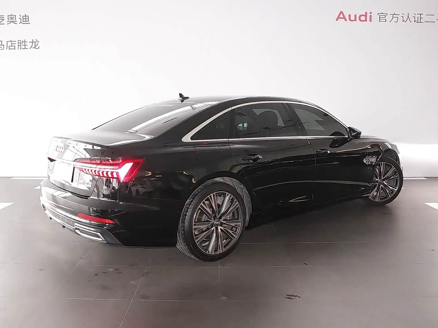 Audi A6L 2021 — Photo 4/10