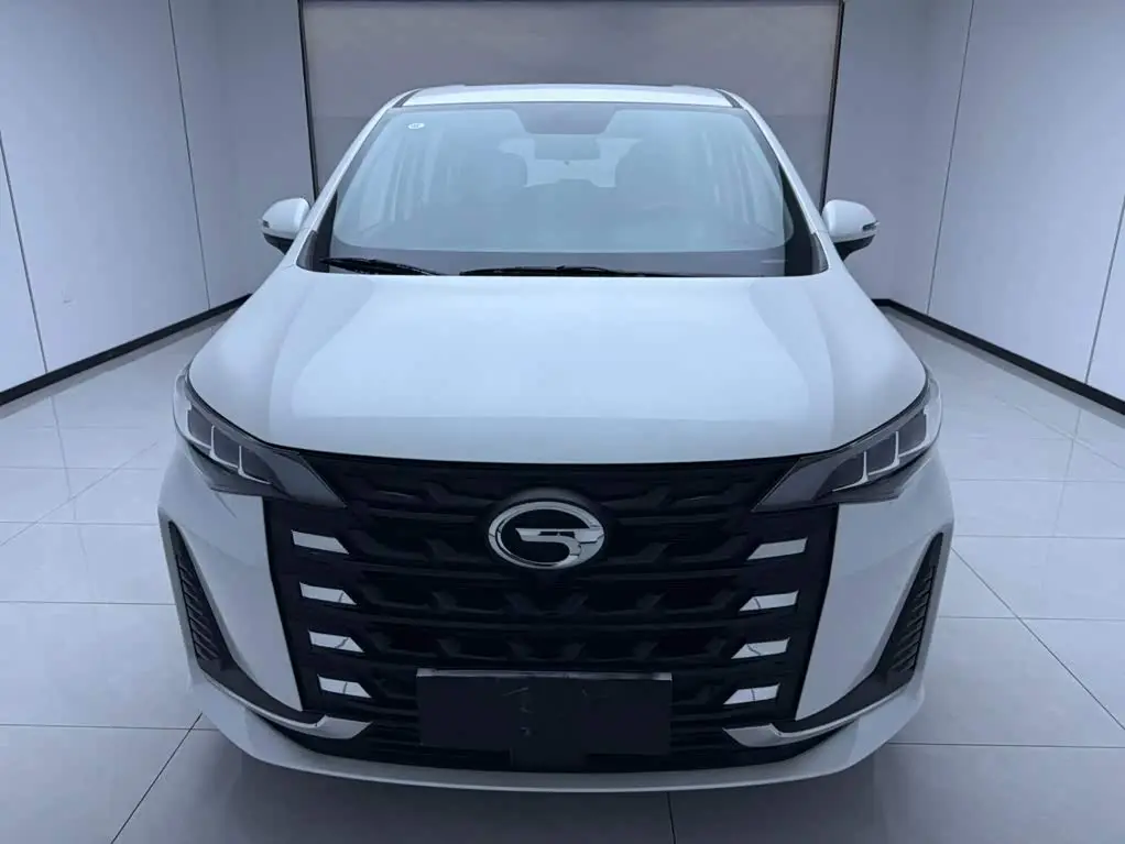 GAC Trumpchi Trumpchi M6 2023 — Фото 2/20