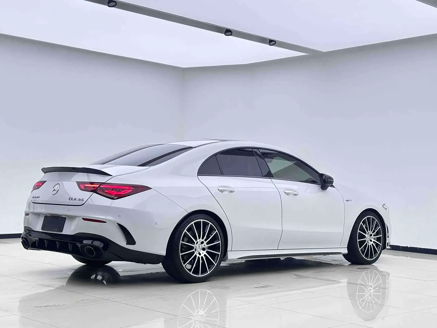 Mercedes-Benz CLA AMG 2021 — Фото 11/12