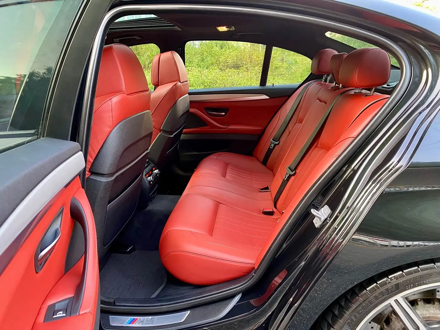 BMW M5 2015 — Photo 10/20