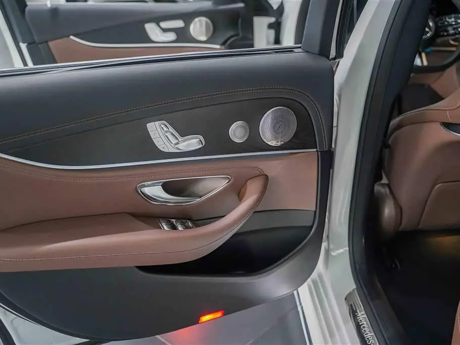 Mercedes-Benz E-Class 2023 — Şəkil 12/20