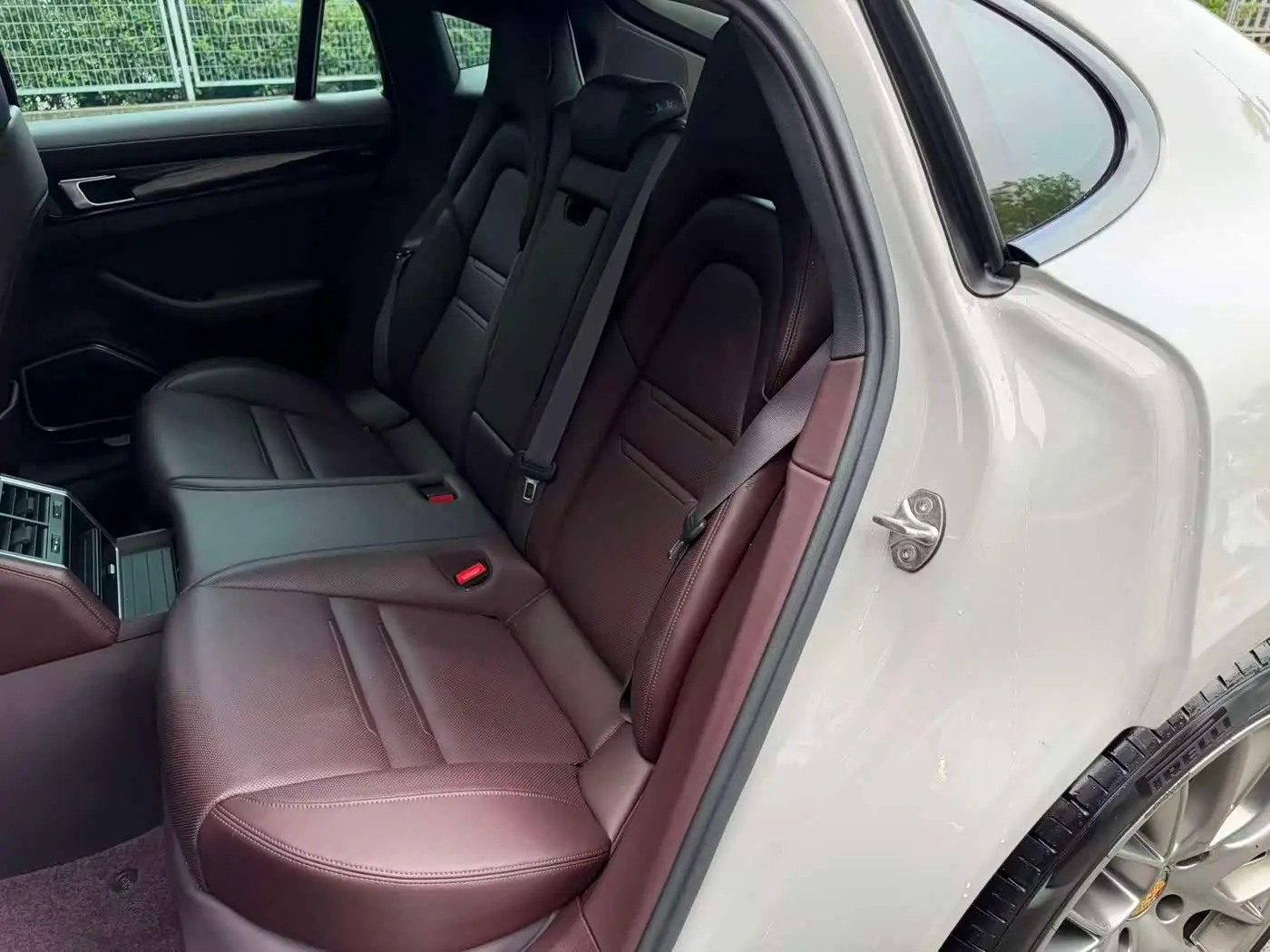Porsche Panamera 2023 — Photo 13/16