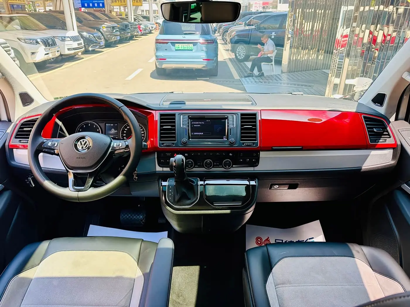 Volkswagen Multivan 2018 — Şəkil 6/16