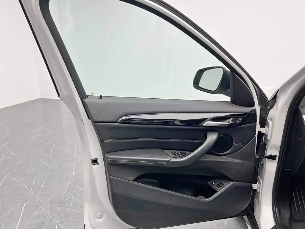 BMW X1 New Energy 2020 — Фото 13/20