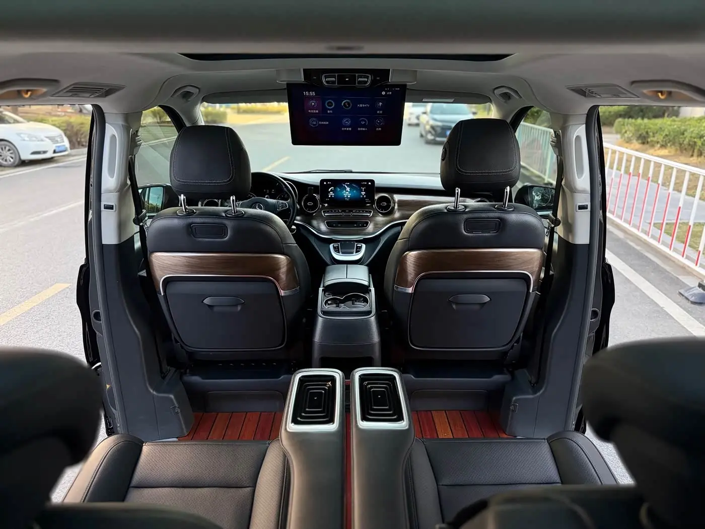 Mercedes-Benz V-Class 2022 — Şəkil 15/20