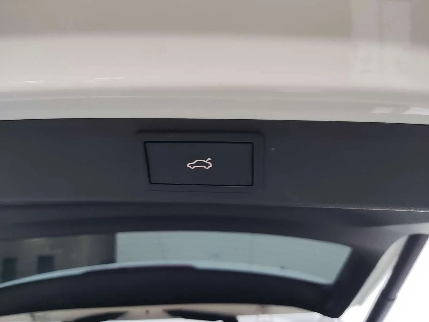 Škoda Karoq 2023 — Photo 9/19