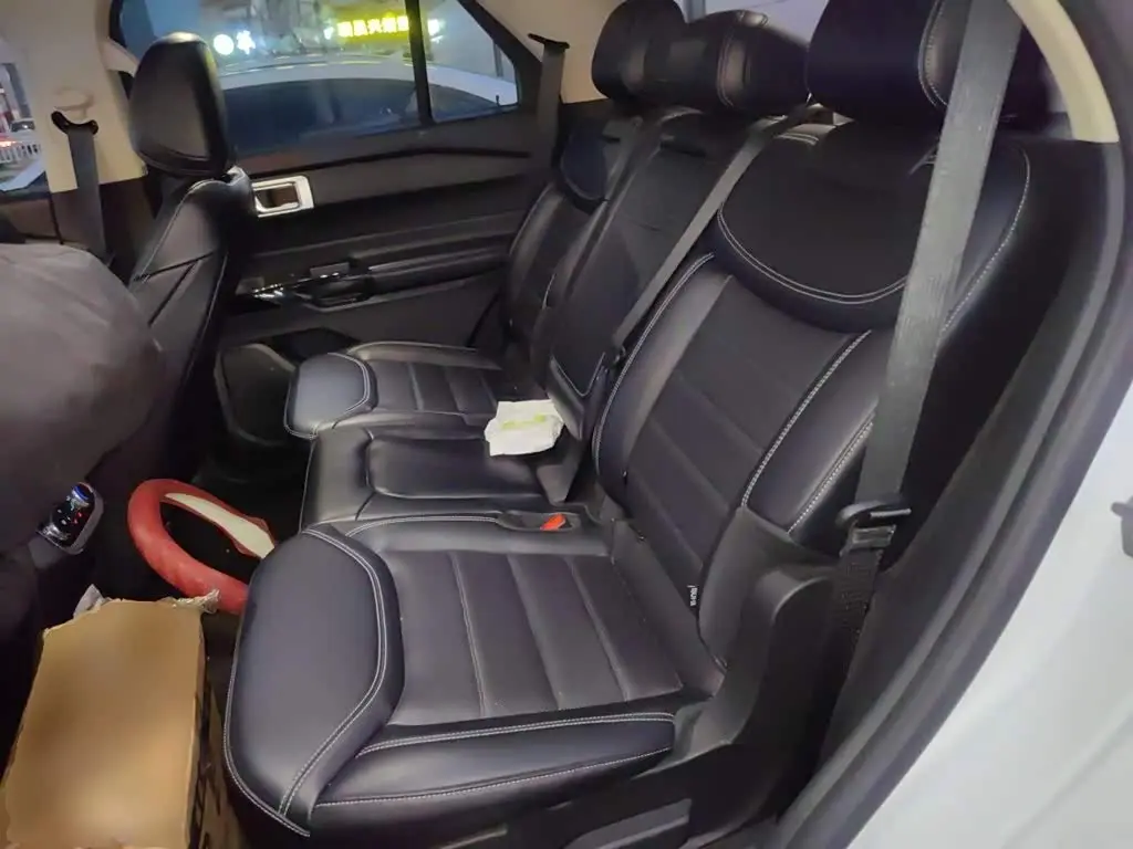 Ford Explorer 2022 — Şəkil 13/20