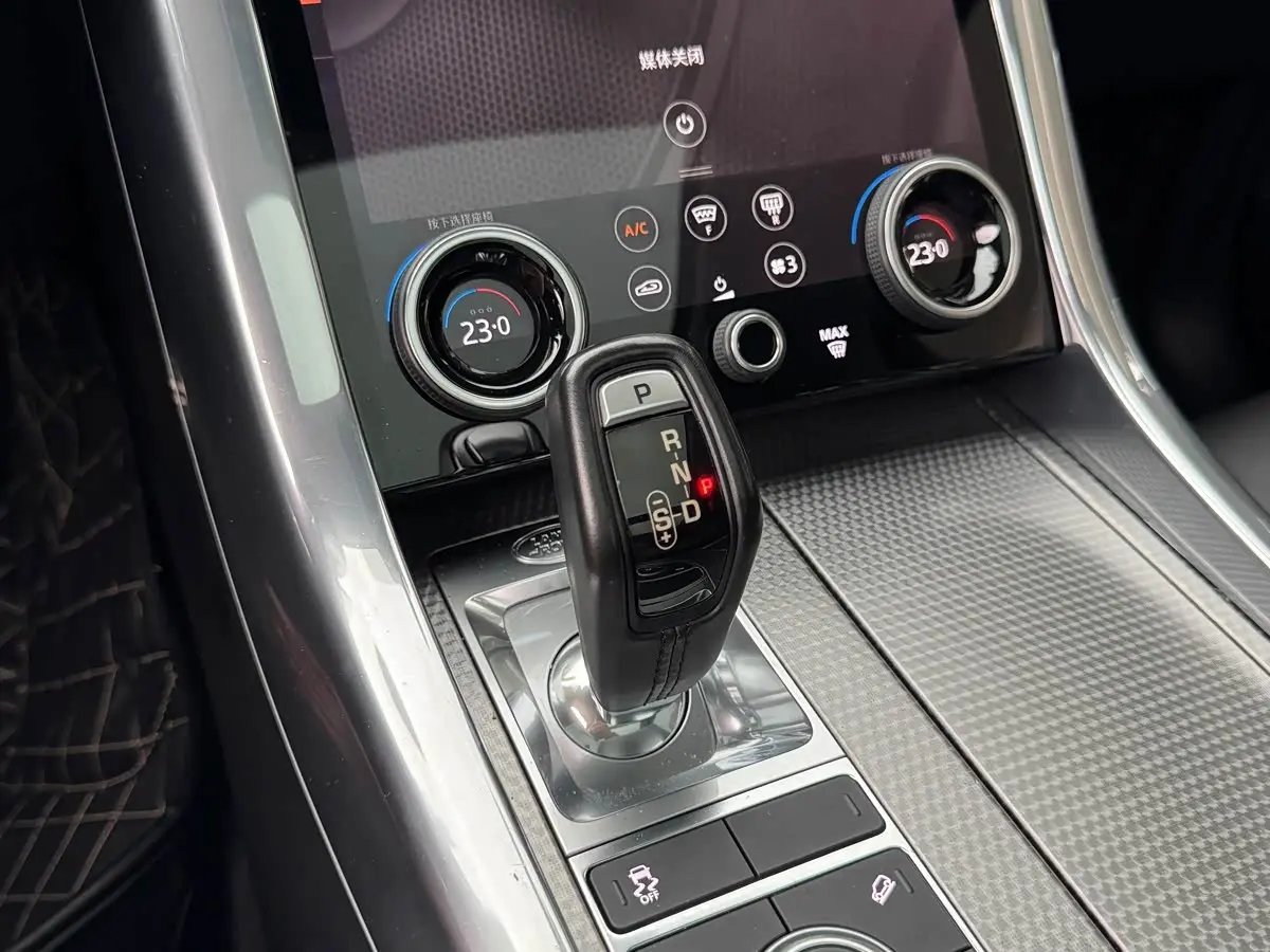 Land Rover Range Rover Sport 2018 — Фото 4/12