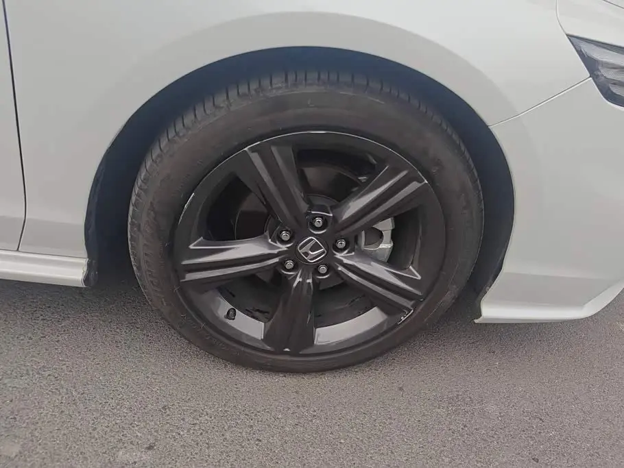Honda Inspire 2024 — Photo 6/16