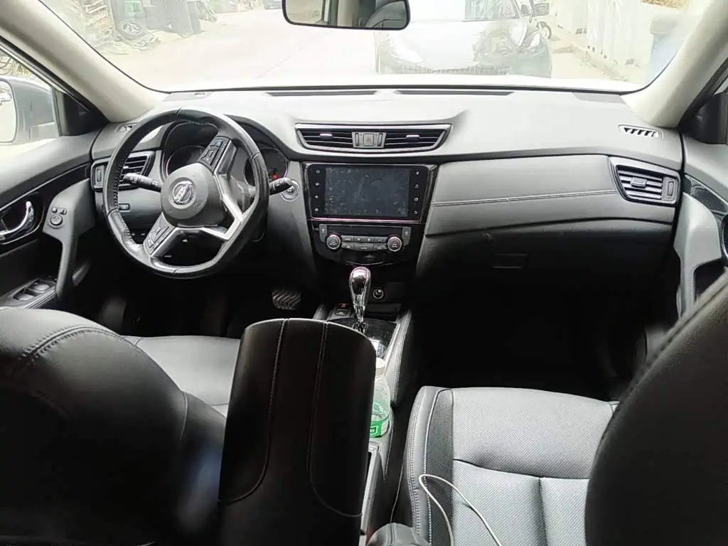 Nissan X-Trail 2020 — Photo 12/13
