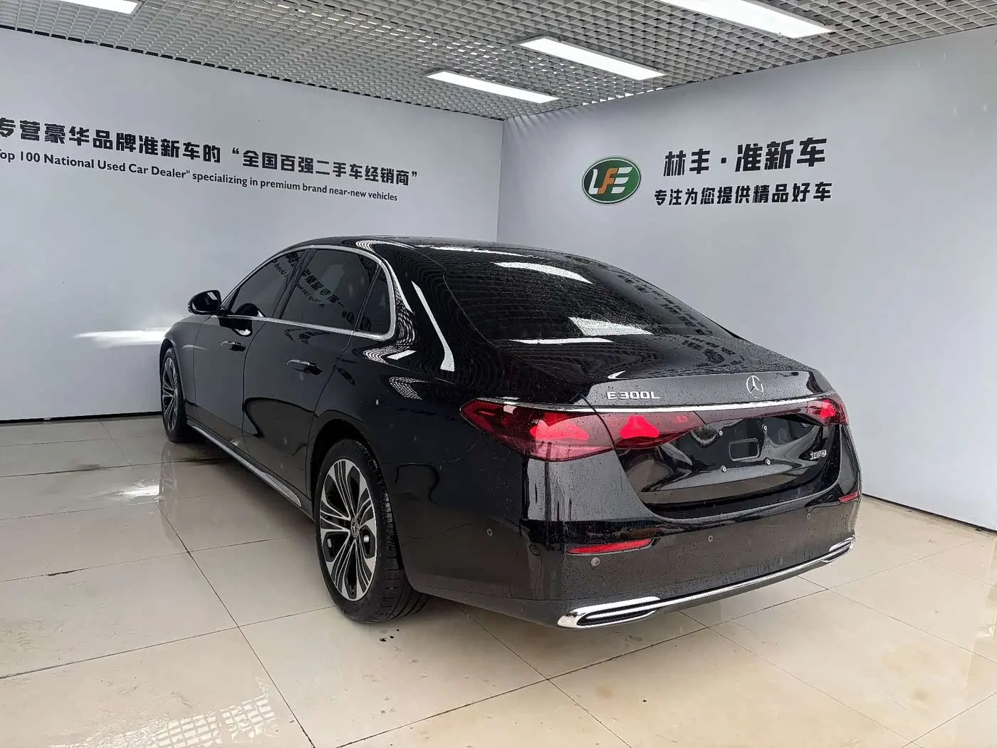 Mercedes-Benz E-Class 2026 — Photo 6/20