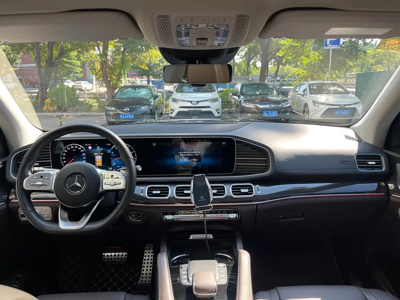 Mercedes-Benz GLS 2023 — Фото 14/19