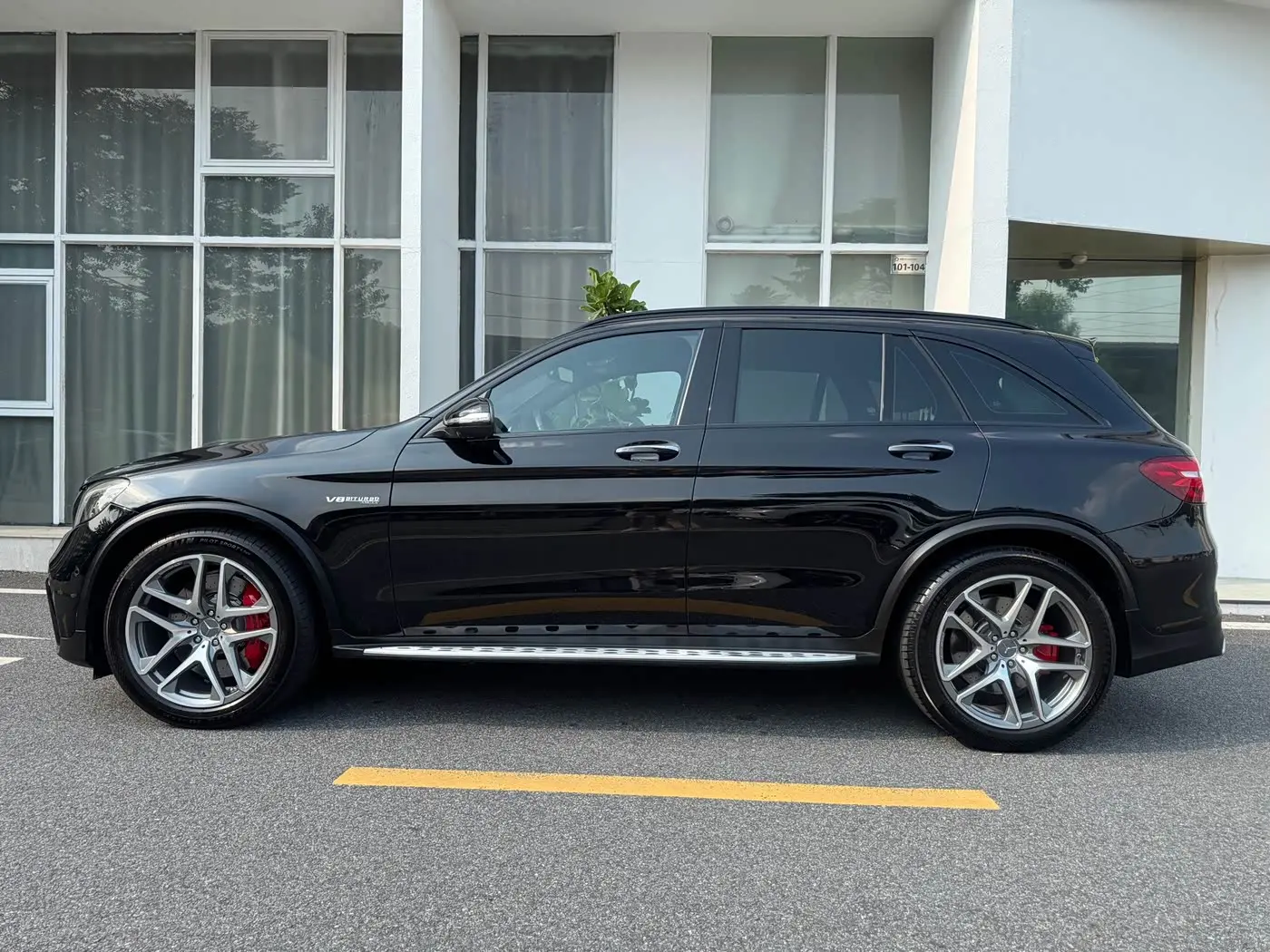 Mercedes-Benz GLC AMG 2019 — Photo 4/20