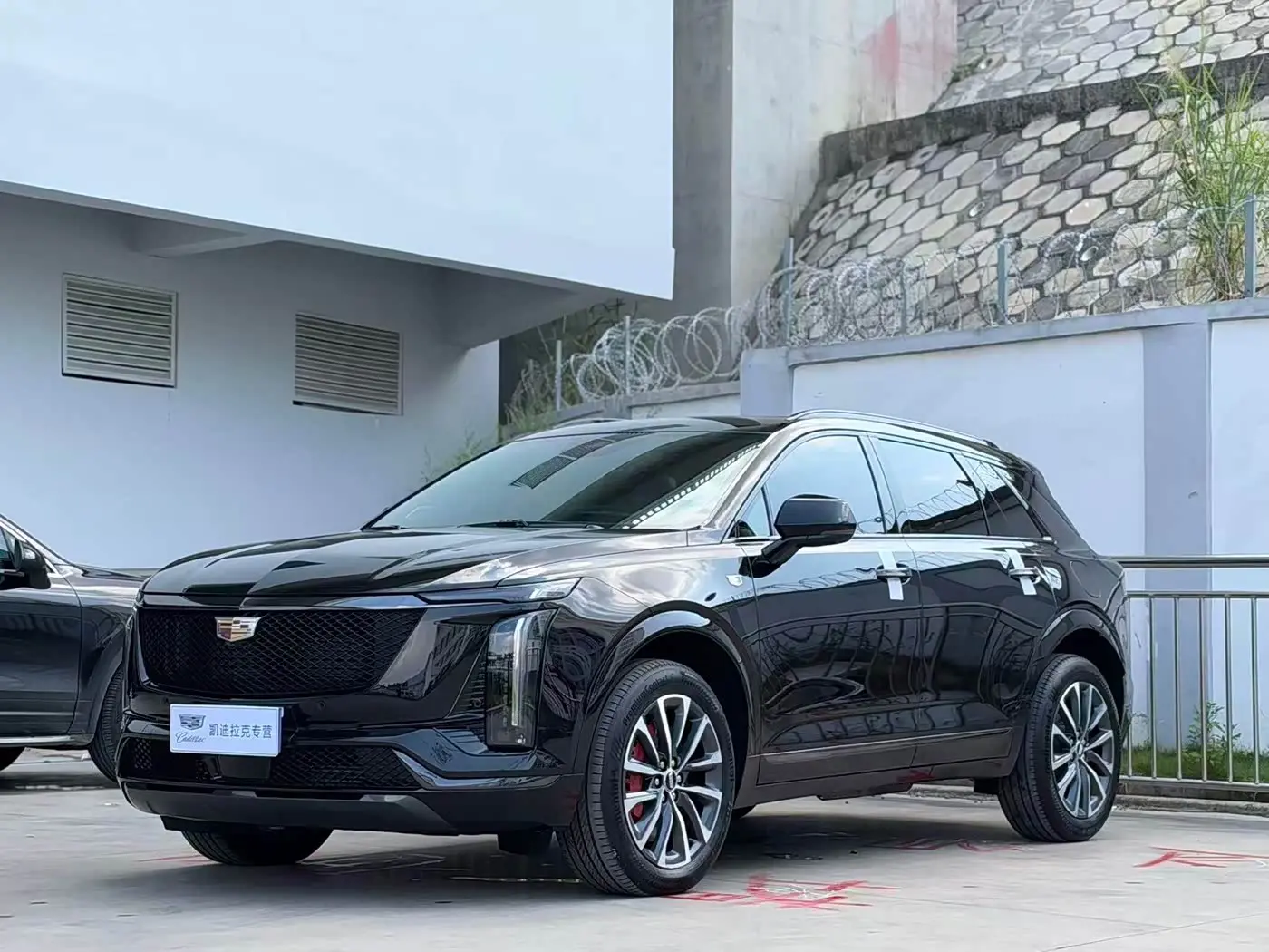 Cadillac XT5 2026 — Фото 1/9