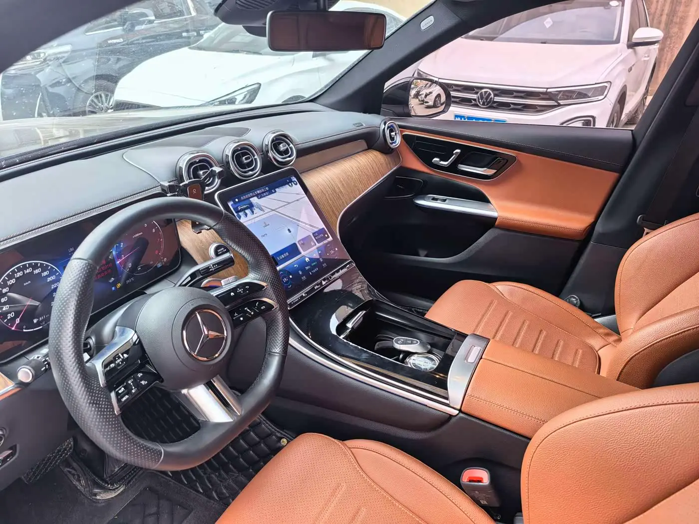 Mercedes-Benz GLC 2023 — Фото 7/10