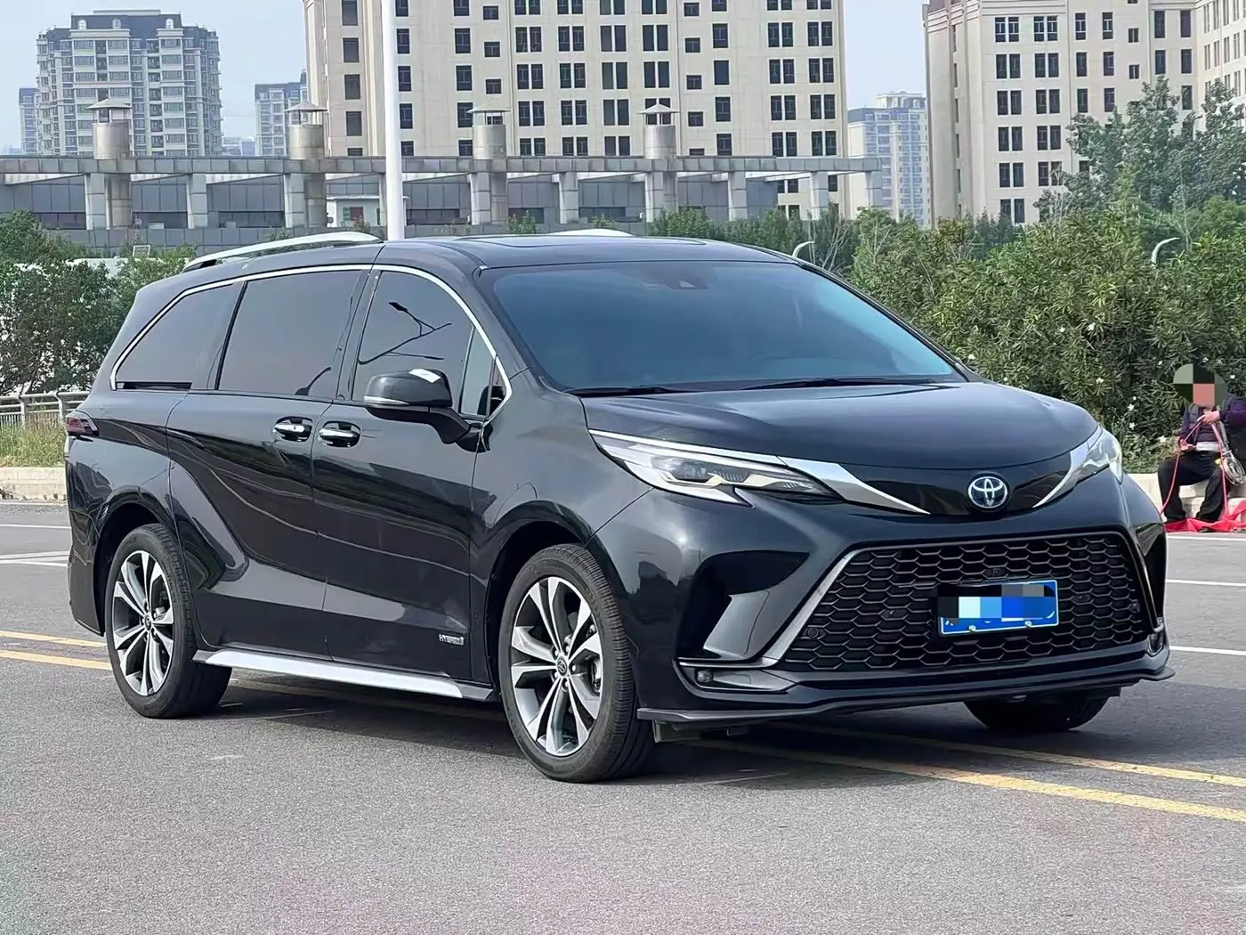 Toyota Granvia 2024 — Şəkil 3/20