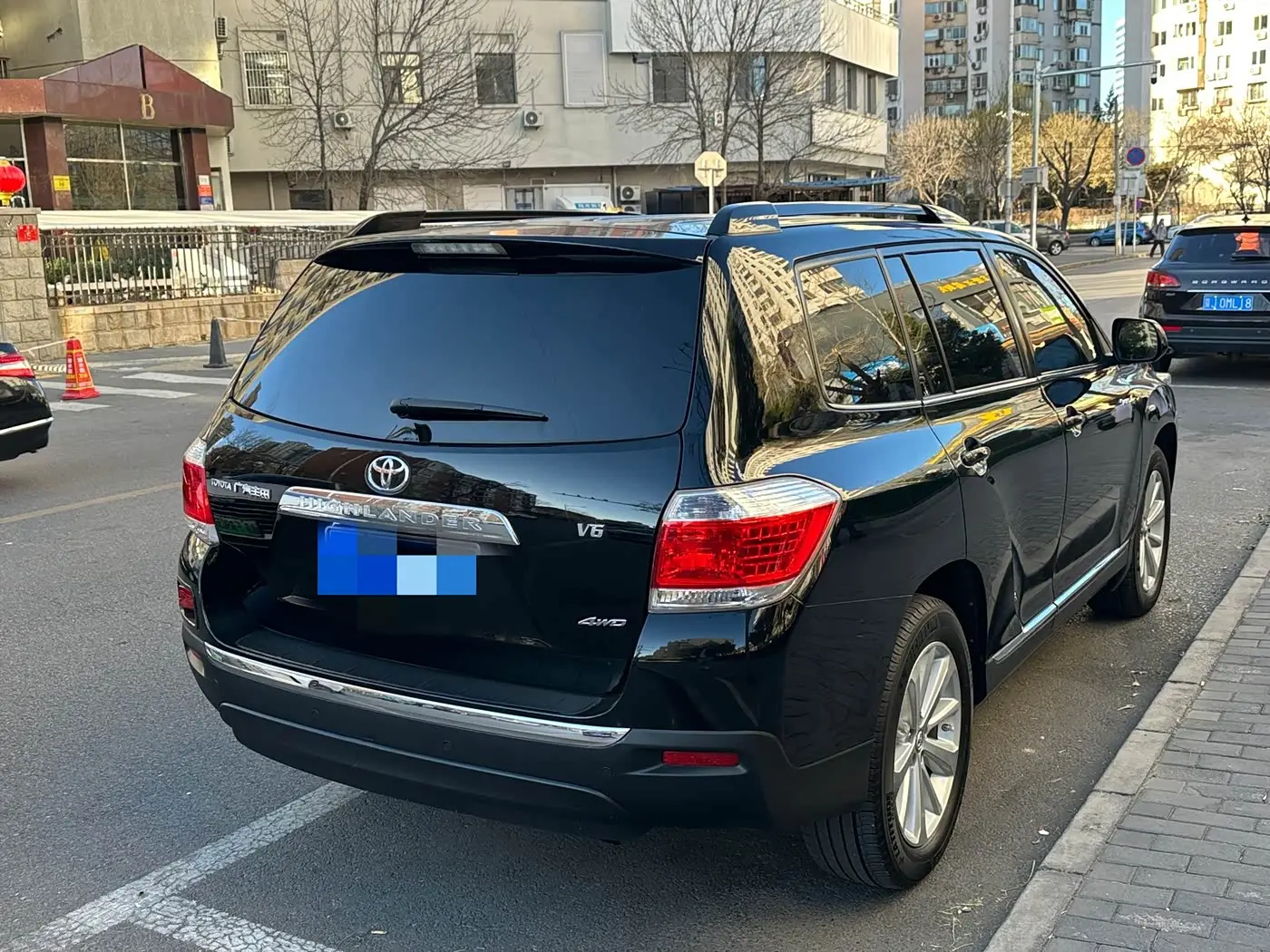 Toyota Highlander 2013 — Фото 4/11