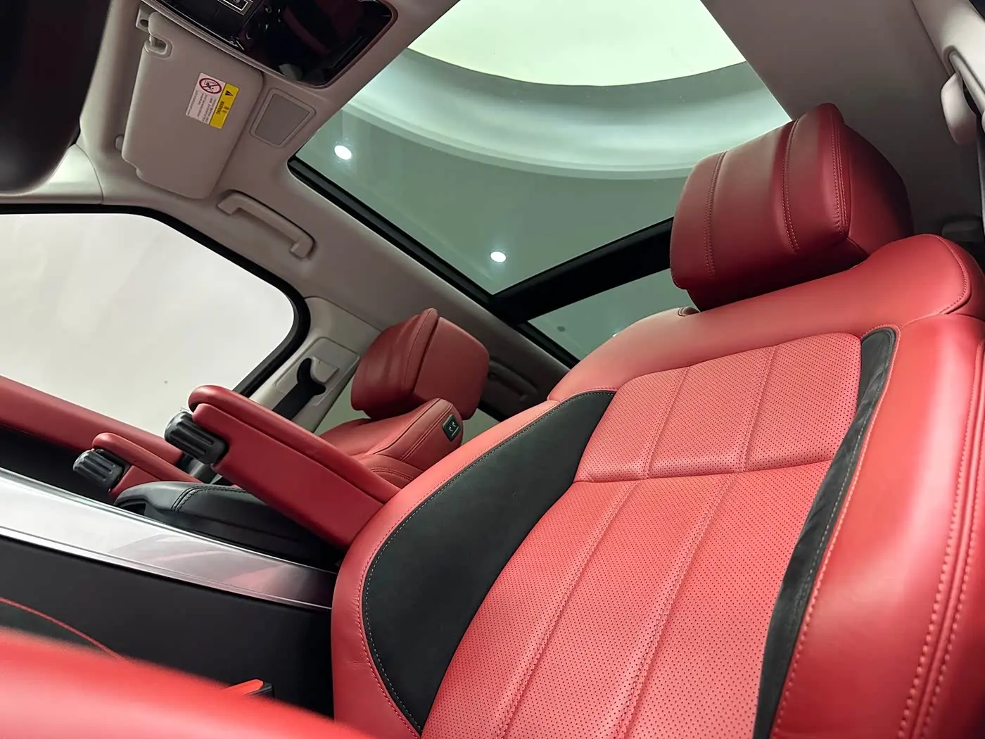 Land Rover Range Rover Sport 2021 — Photo 15/20