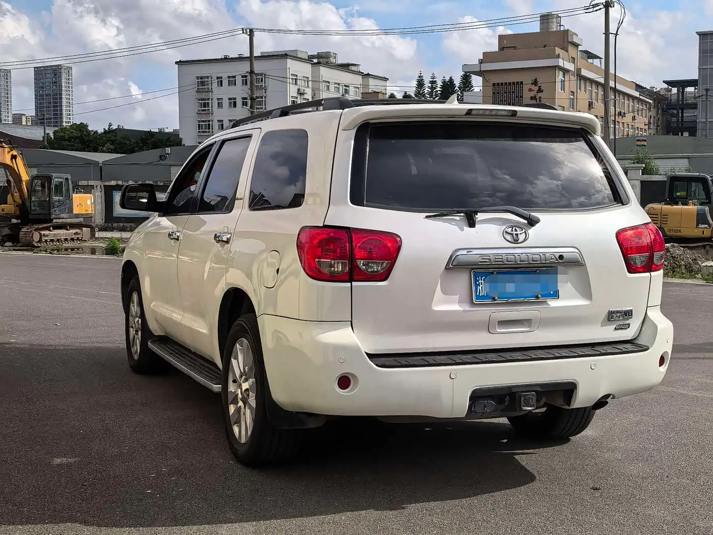 Toyota Sequoia 2014 — Photo 11/11
