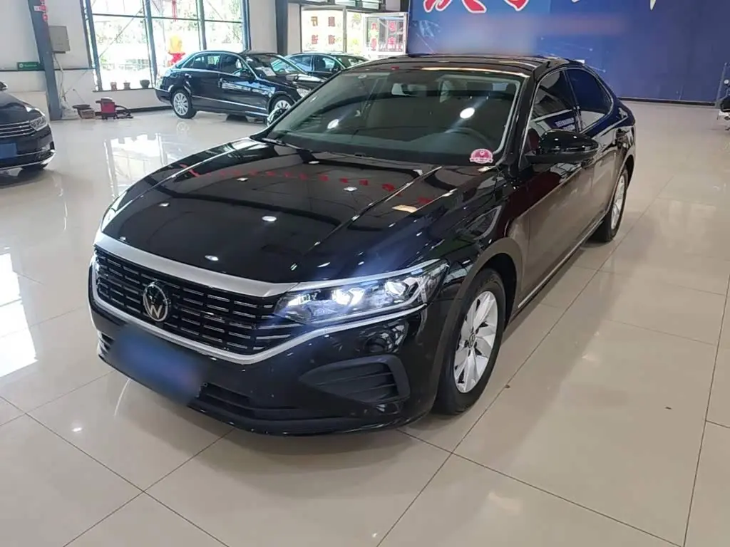 Volkswagen Passat 2025 — Photo 2/20