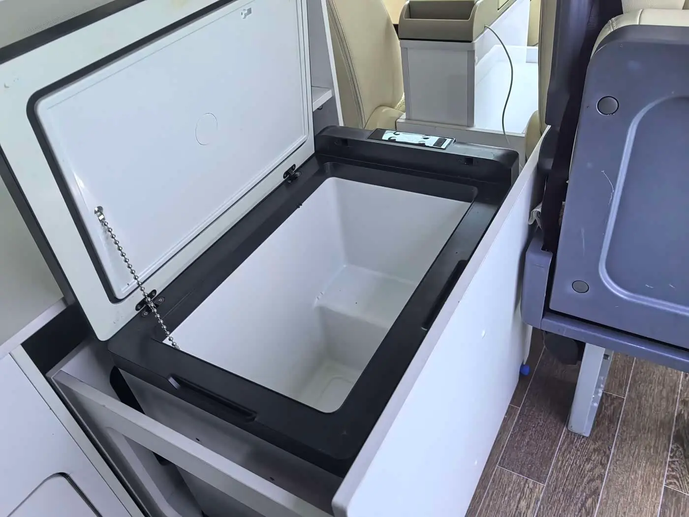 Mercedes-Benz Vito 2015 — Photo 15/18